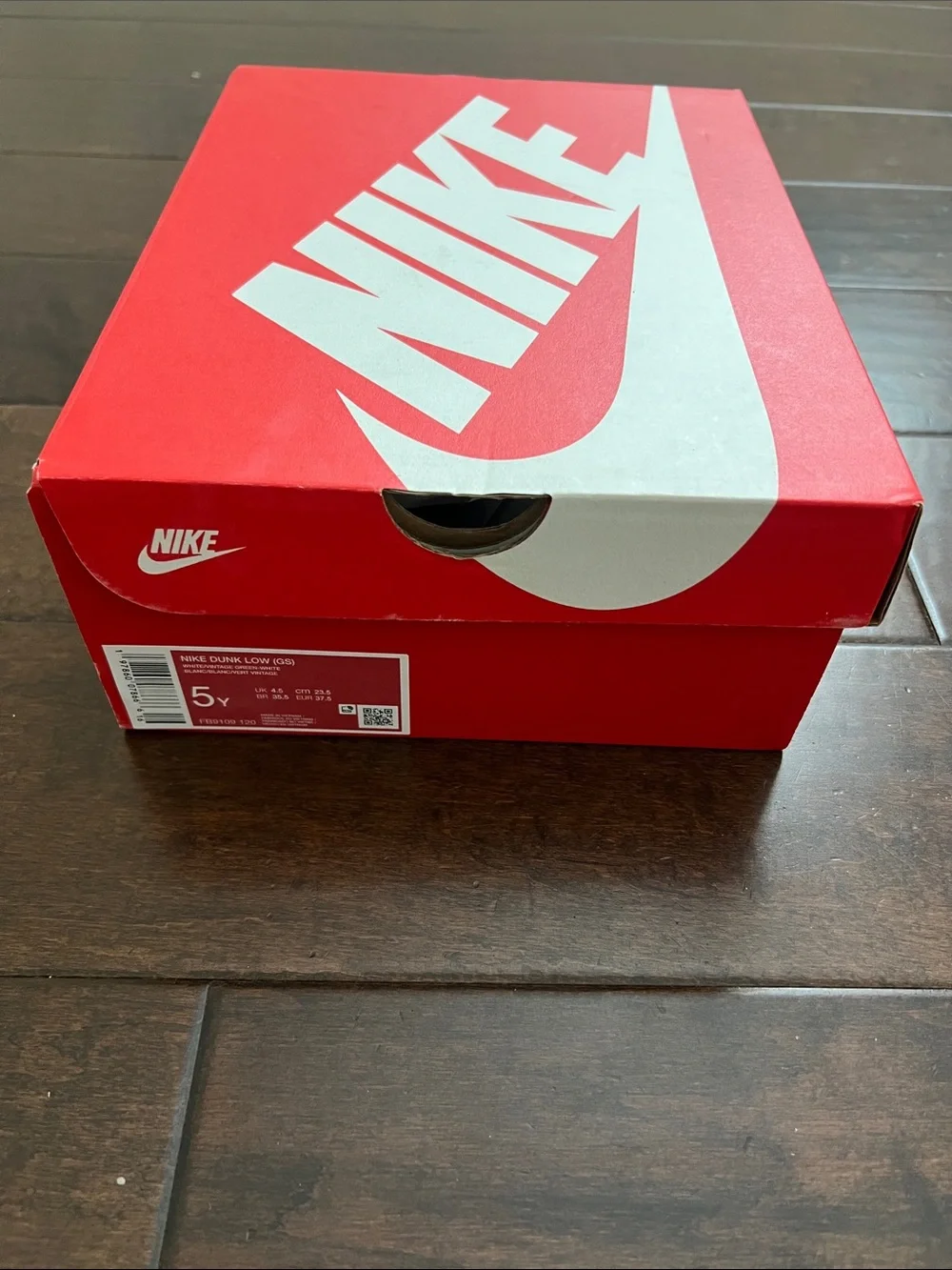 Nike Kids Green and White Low-Top Sneakers 5Y